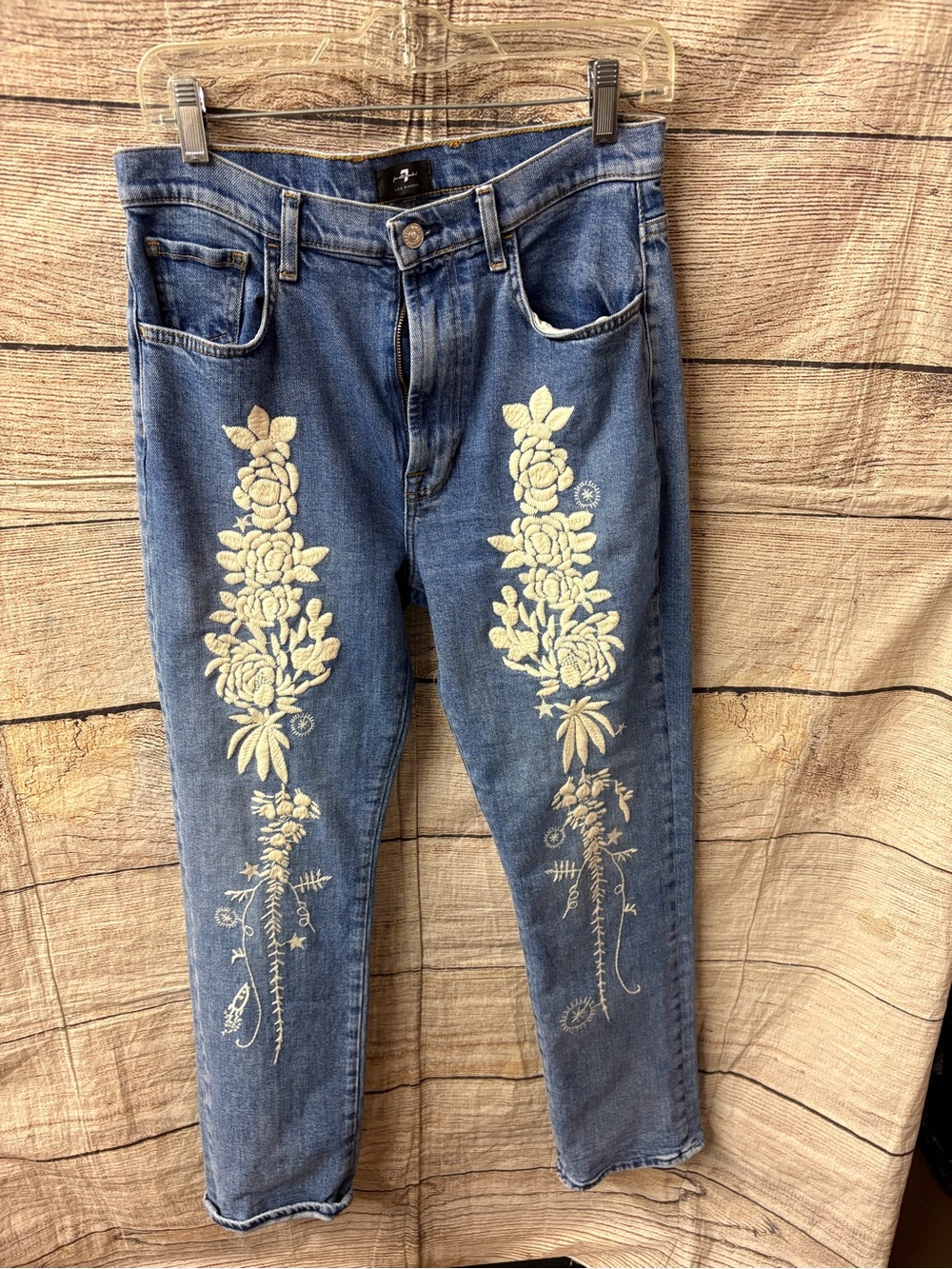 😍7 For All Mankind Blue Jeans with Cream Floral Embroidery
